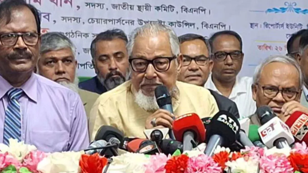'উপদেষ্টারা আমাদের প্রতিপক্ষ হওয়ার যোগ্যও নন'