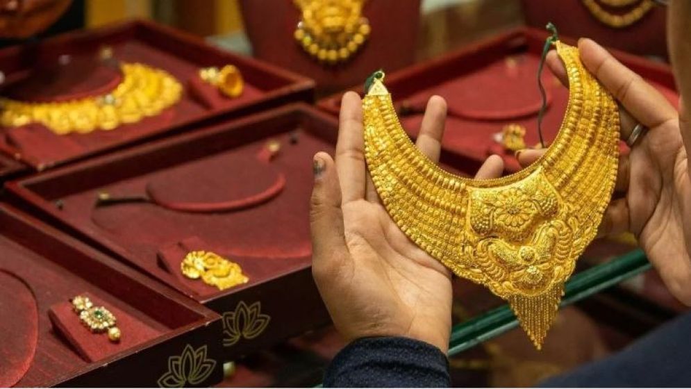 স্বর্ণের ভরি কি ২ লাখ টাকা ছাড়িয়ে যাবে