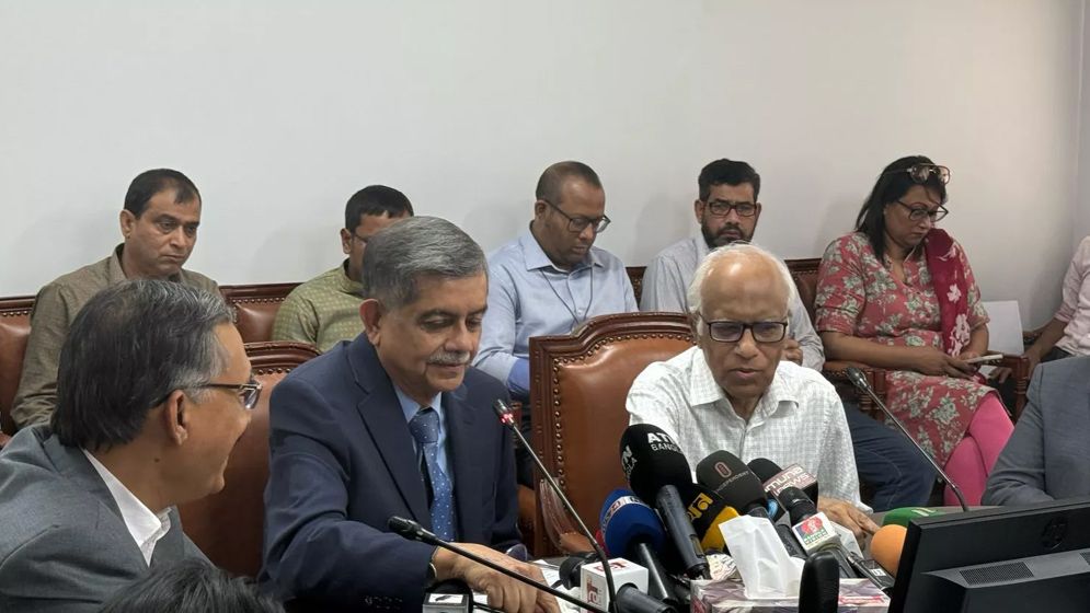 শিক্ষকদের বড় সুখবর দিয়ে গেলেন বিদায়ী শিক্ষা উপদেষ্টা