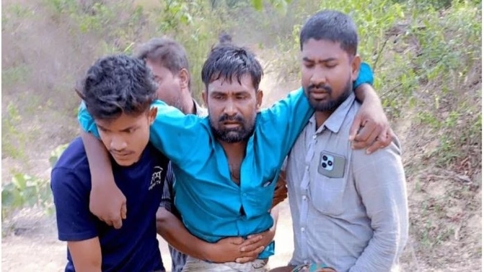 নাইক্ষ্যংছড়ি সীমান্তে স্থলমাইন বিস্ফোরণে বাংলাদেশি যুবকের পা বিচ্ছিন্ন