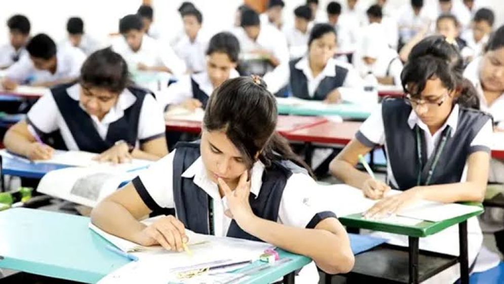 এইচএসসি পরীক্ষা স্থগিত