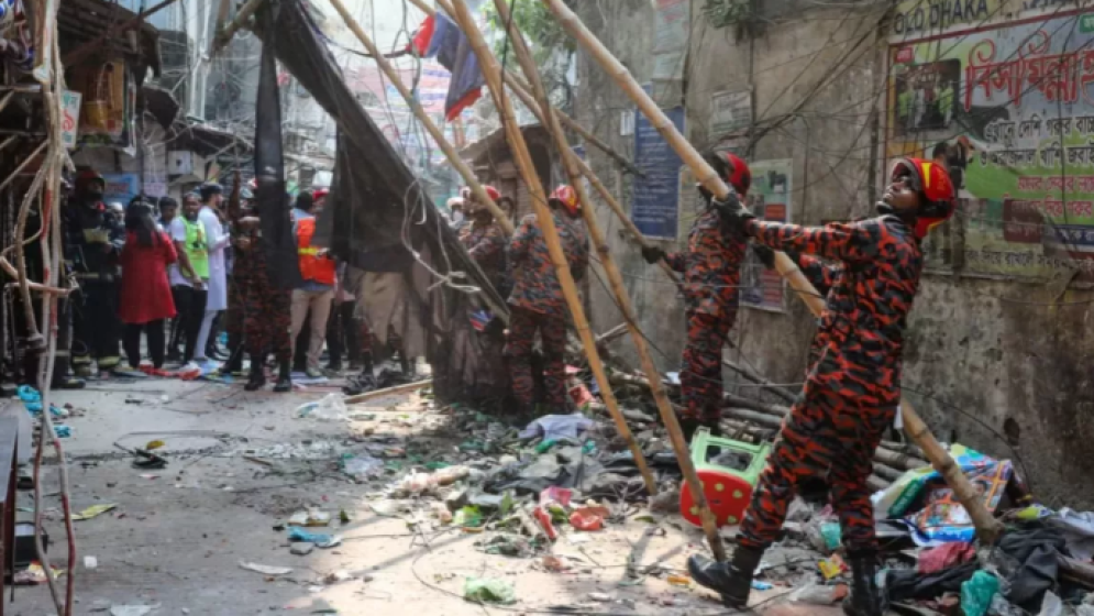 ভূমিকম্পে পুরান ঢাকায় তিনজন নিহত, বহু ভবন ক্ষতিগ্রস্ত