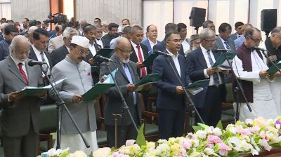 ২৫ মন্ত্রী ও ২৪ প্রতিমন্ত্রী হিসেবে ডাক পেলেন যাঁরা